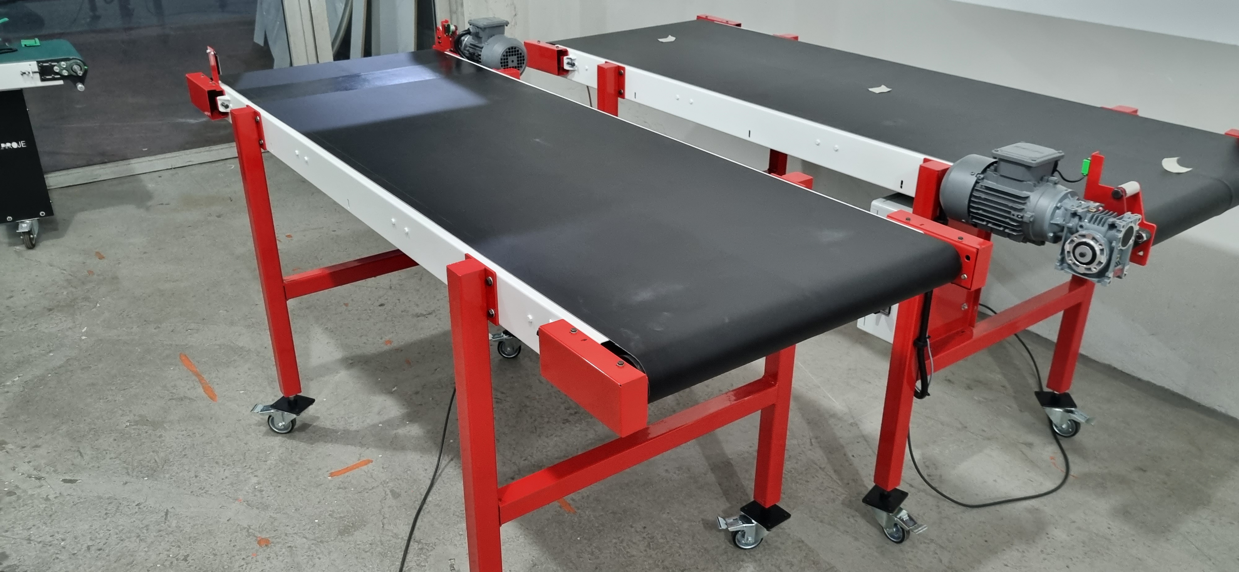 Robot Ürün Bırakma Konveyörleri